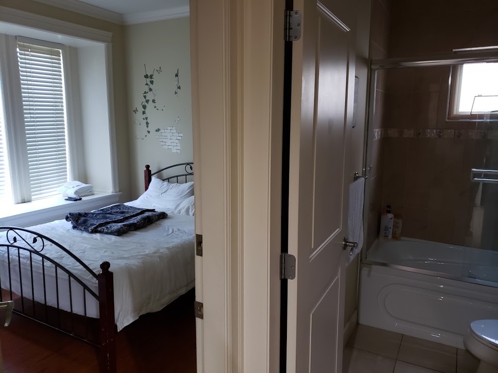 Imperial House Bed and Breakfast | 6895 Waverley Ave, Burnaby, BC V5J 4A4, Canada | Phone: (778) 952-2211