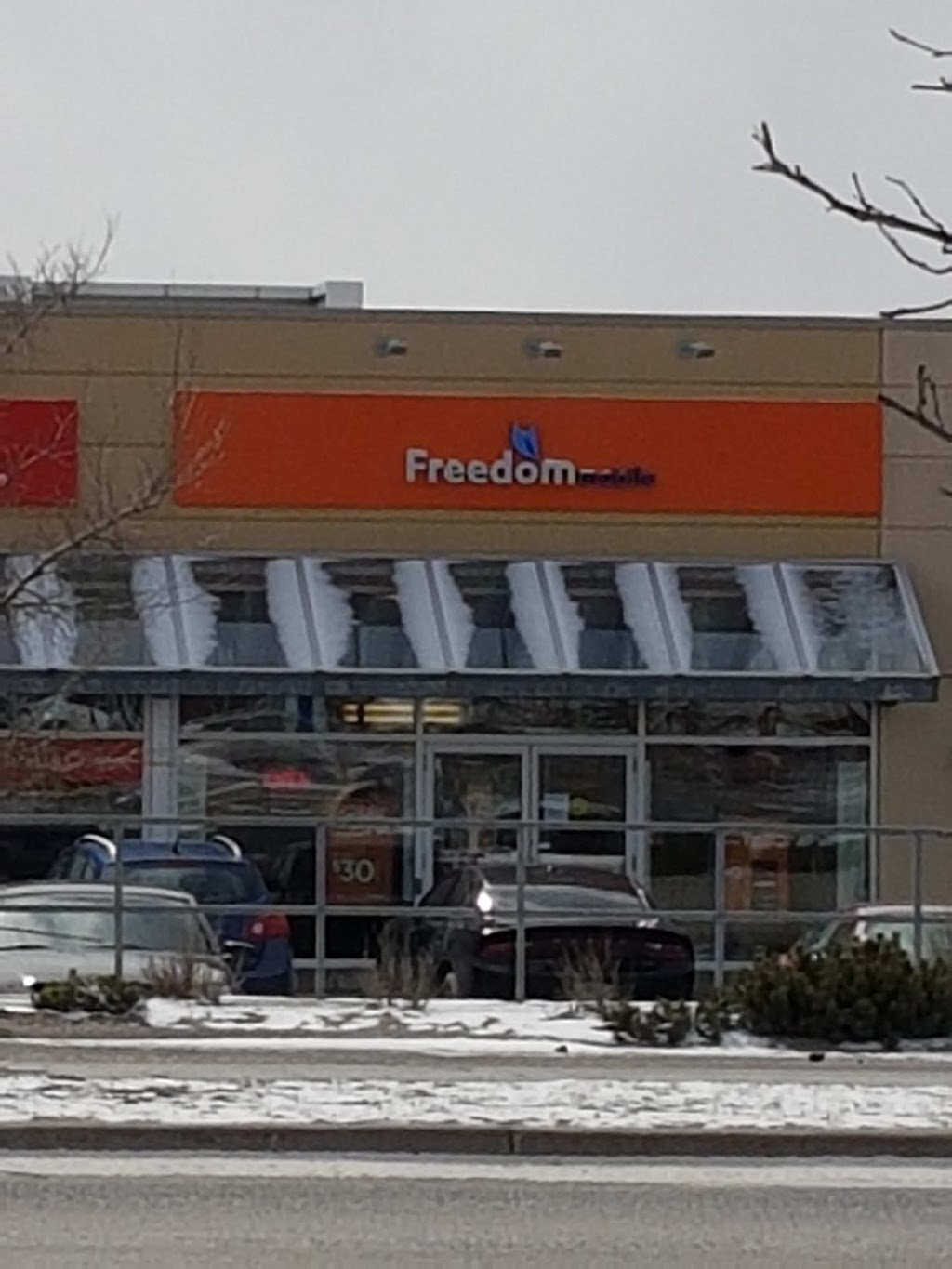 Freedom Mobile | 1040 Princess Street Unit# L36, Kingston, ON K7L 1H2, Canada | Phone: (613) 777-0266