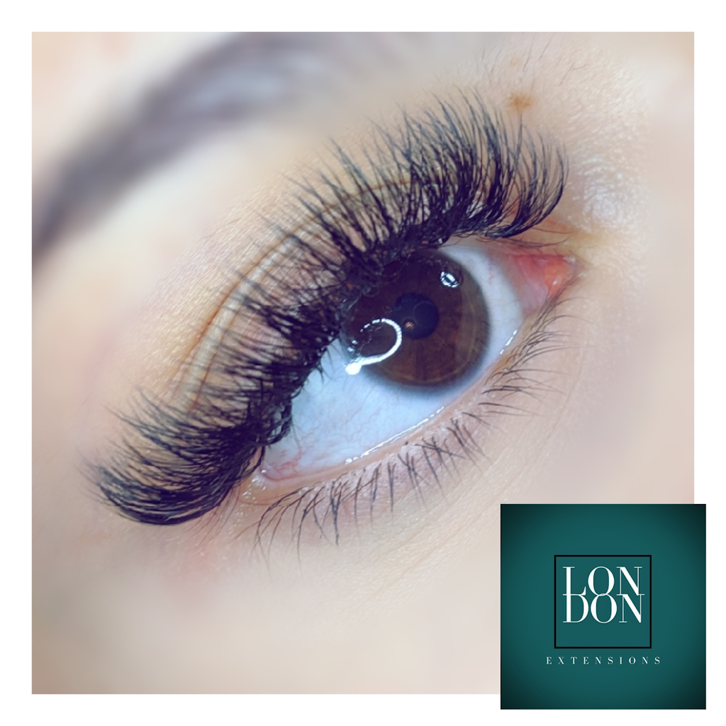 London Extensions | 17 Edmunds Crescent, London, ON N5Z 4J1, Canada | Phone: (226) 448-6405