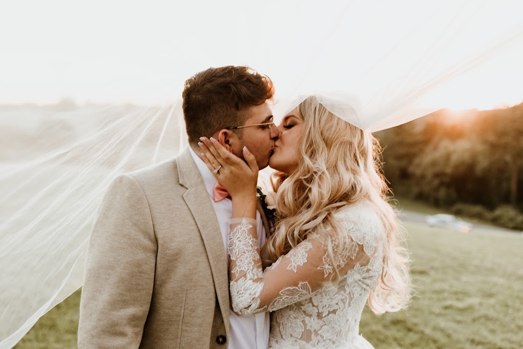 Adorn Phototgraphy | 1005 Ottawa St N, Kitchener, ON N2A 1H1, Canada | Phone: (226) 792-7013