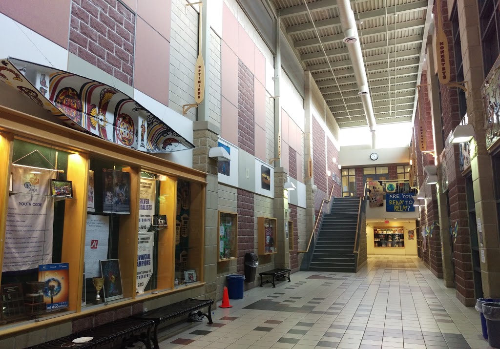 Pierre Elliott Trudeau High School | 90 Bur Oak Ave, Markham, ON L6C 2E6, Canada | Phone: (905) 887-2216