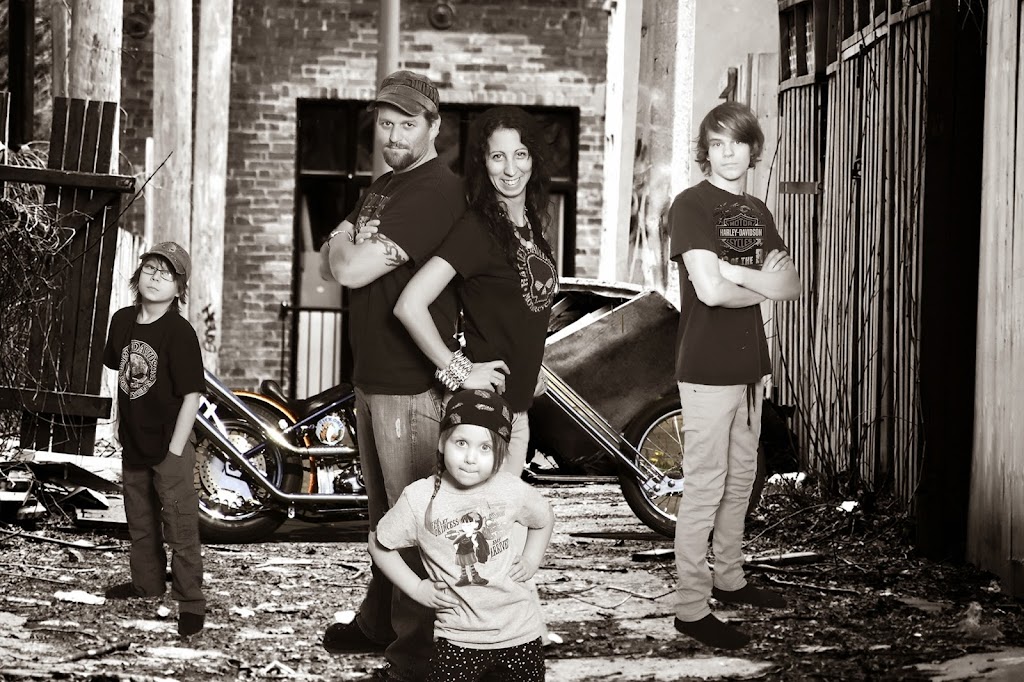 Studio Iziimage | 1750 Chem. Hemming, Drummondville, QC J2C 8Y1, Canada | Phone: (819) 479-8684