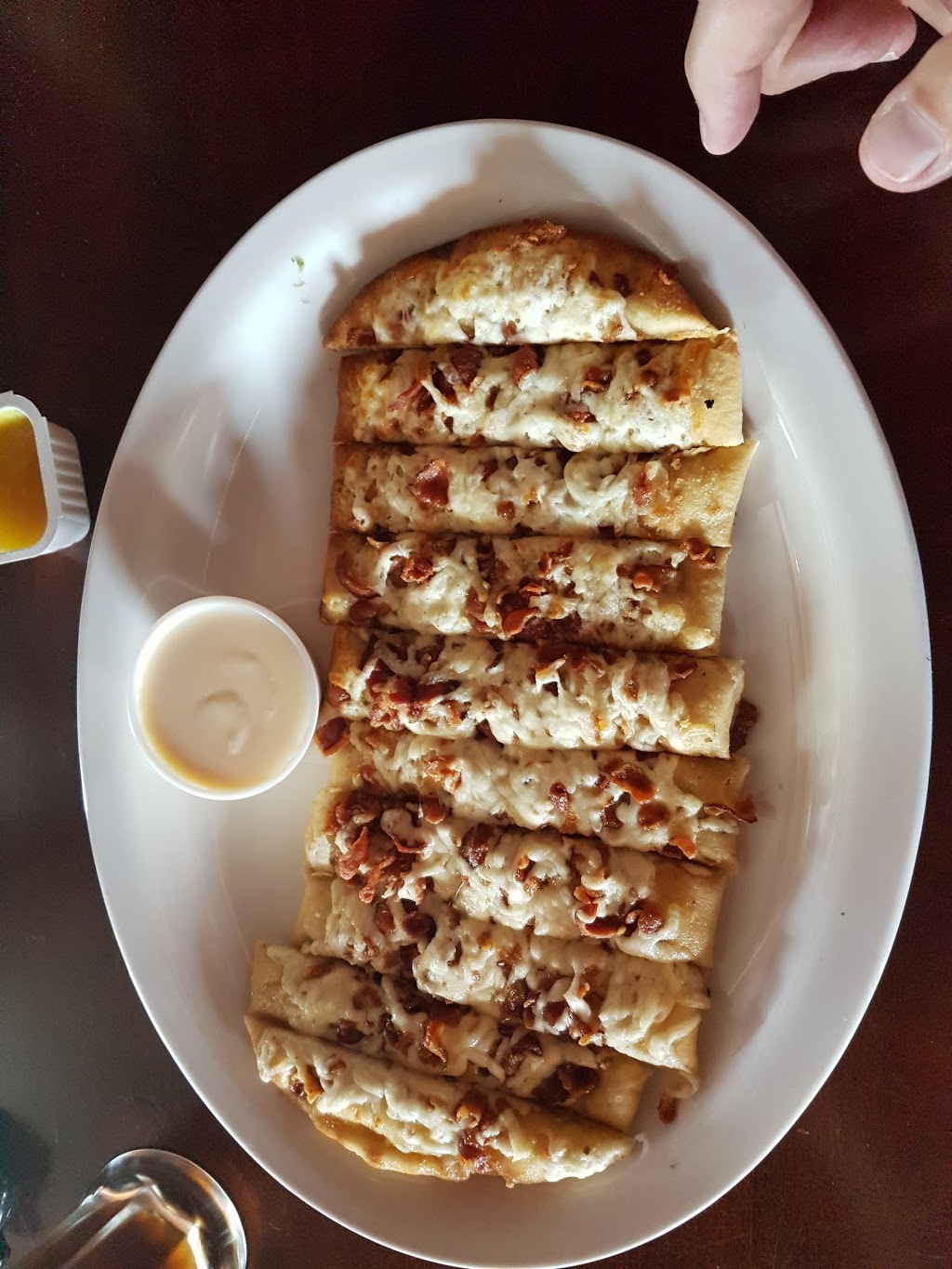 Sociables Pub and Eatery | 25 Main St, Springhill, NS B0M 1X0, Canada | Phone: (902) 763-3100