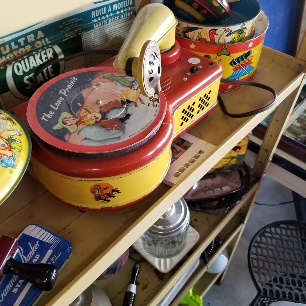 Flea market | 20 Rue Champlain, Lachute, QC J8H 3R8, Canada | Phone: (450) 562-2939