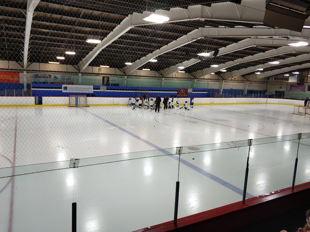 Simmons Sports Centre | Simmons Rink, 170 N River Rd, Charlottetown, PE C1A 3L3, Canada | Phone: (902) 894-8247