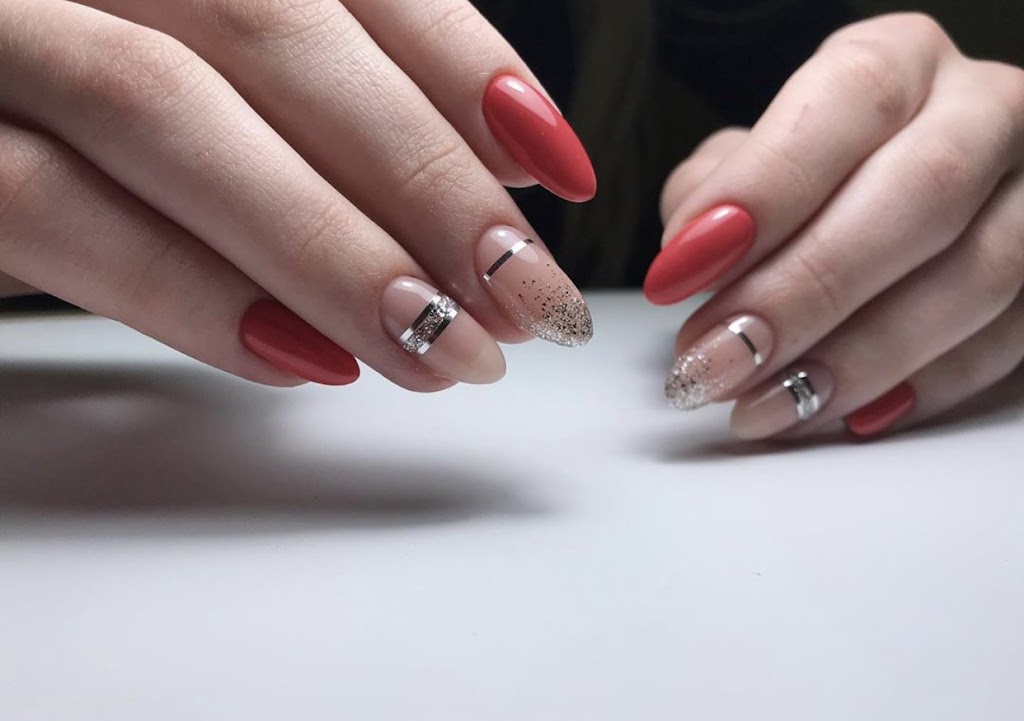 Glamroom • Lash Extensions • Nails • Eyebrows | 947 Wickham Rd, Innisfil, ON L9S 4R8, Canada | Phone: (647) 620-1718