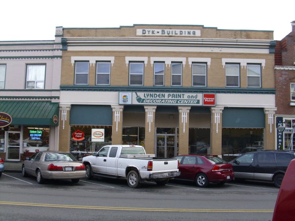 Lynden Paint & Flooring | 1920, 417 Front St, Lynden, WA 98264, USA | Phone: (360) 354-5858