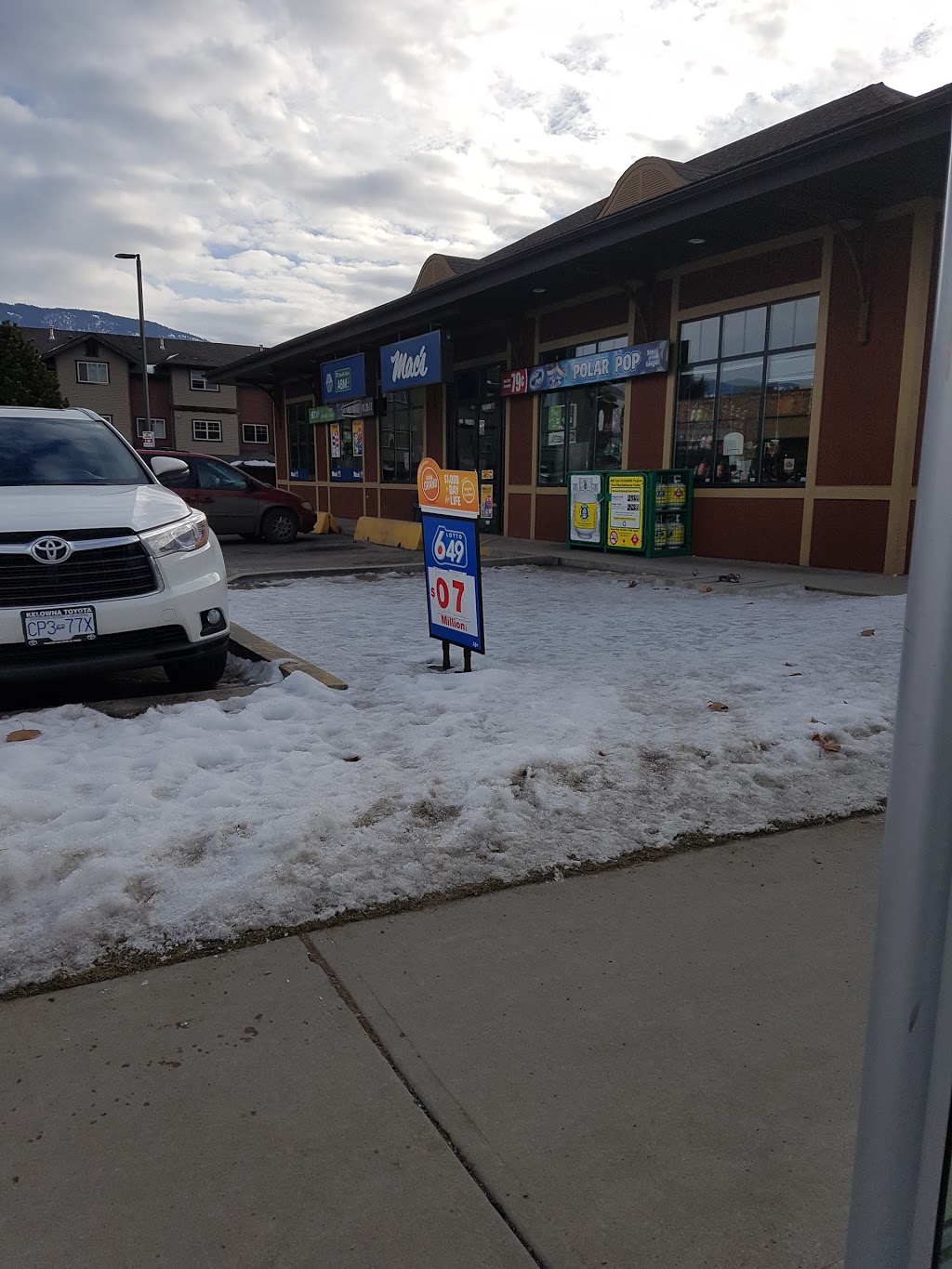 Macs | 1007 Rutland Rd N, Kelowna, BC V1X 4Y9, Canada | Phone: (250) 765-2718