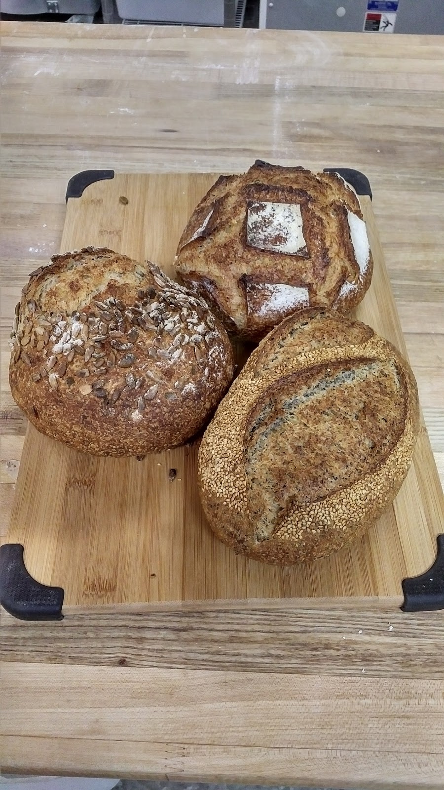 Boulangerie Bonjour | 8608 99 St NW, Edmonton, AB T6E 3T8, Canada | Phone: (780) 433-5924
