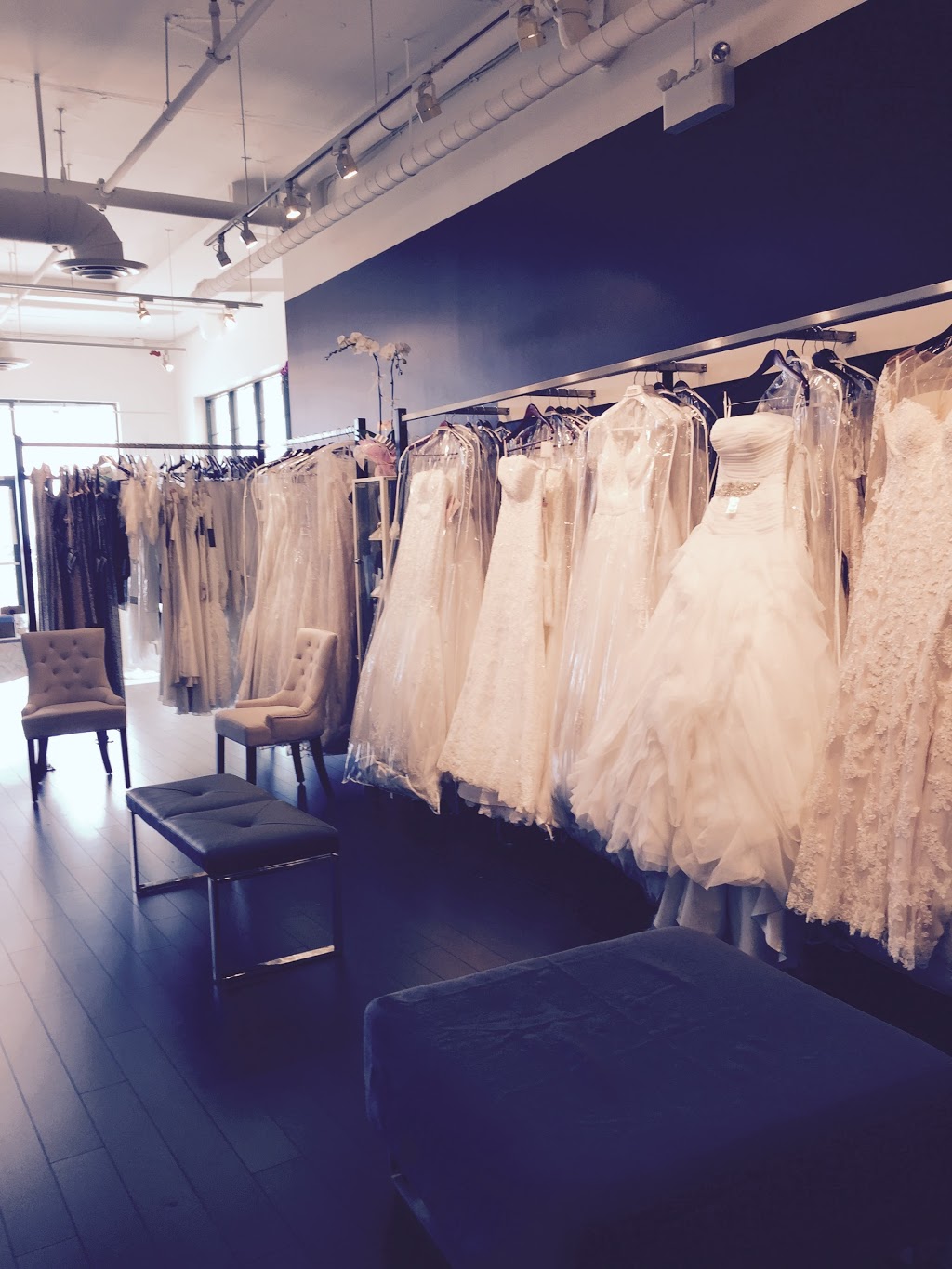 Mia Boutique Bridal & Occasions | 3531 Bayview St #120, Richmond, BC V7E 5W3, Canada | Phone: (604) 279-8936