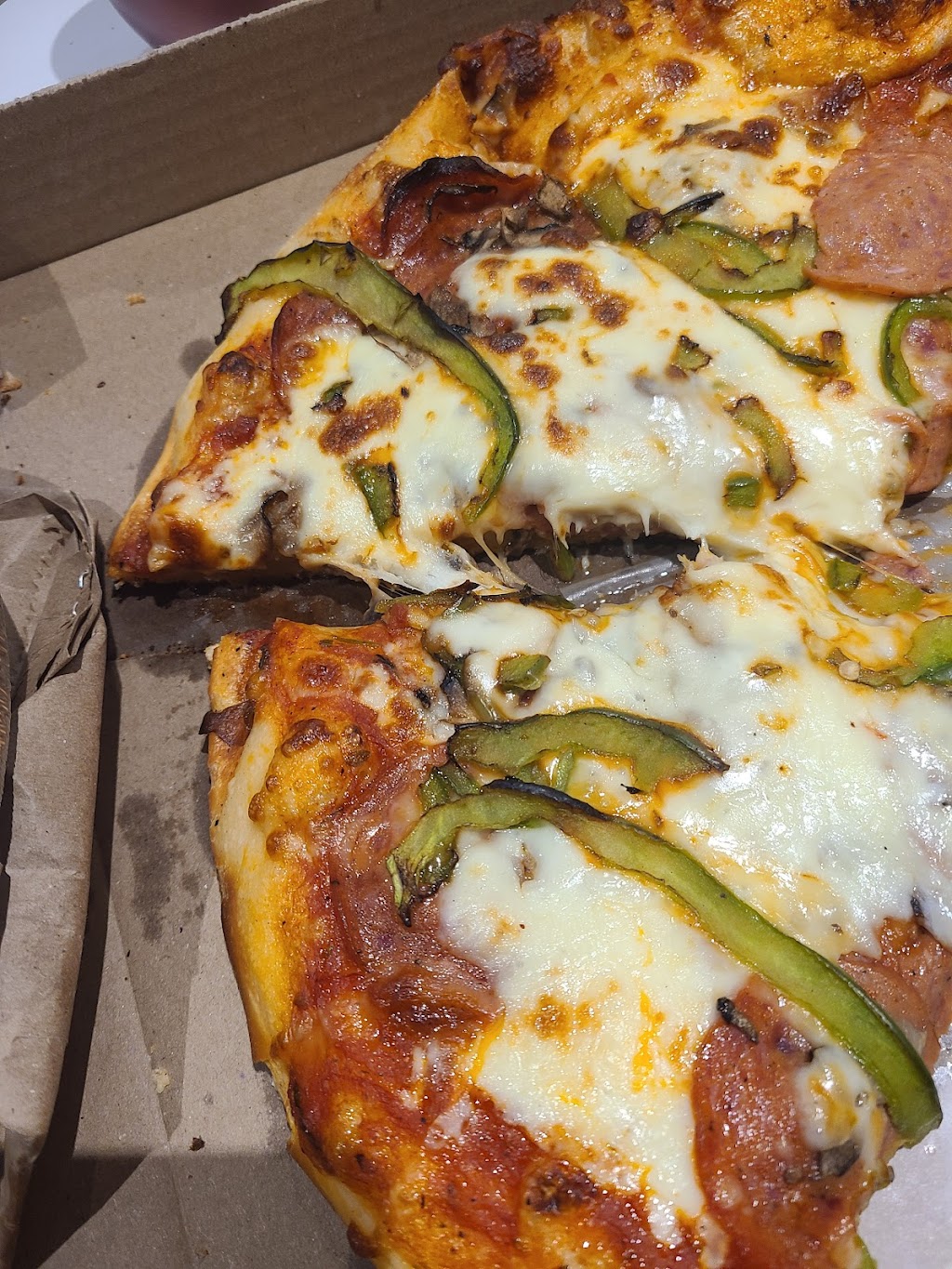 Elio Pizzeria | 351 Rue de Bellechasse, Montréal, QC H2S 1X1, Canada | Phone: (514) 276-5341