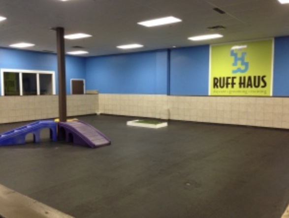 Ruff Haus | 28 Currie St Unit 21/23, Barrie, ON L4M 5N4, Canada | Phone: (705) 739-7833