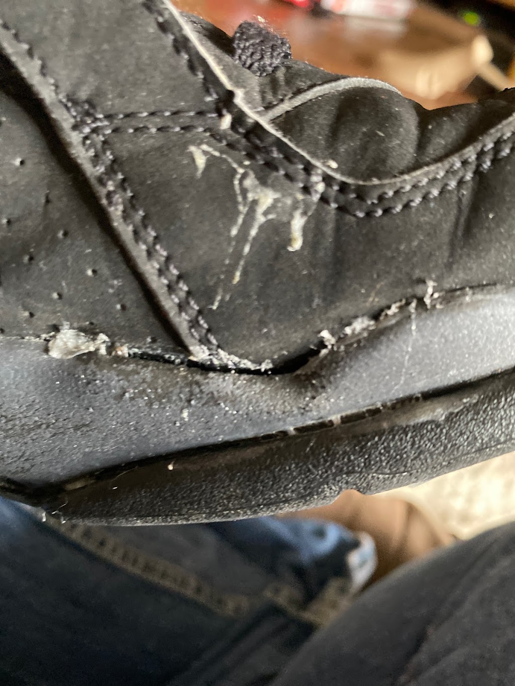 Whiteoaks Shoe Repair | 769 Southdale Rd E, London, ON N6E 3B9, Canada | Phone: (519) 686-2590