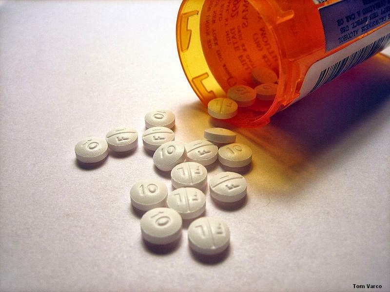 West End Pharmacy | 690 Main St W, Hamilton, ON L8S 1A4, Canada | Phone: (905) 521-4991