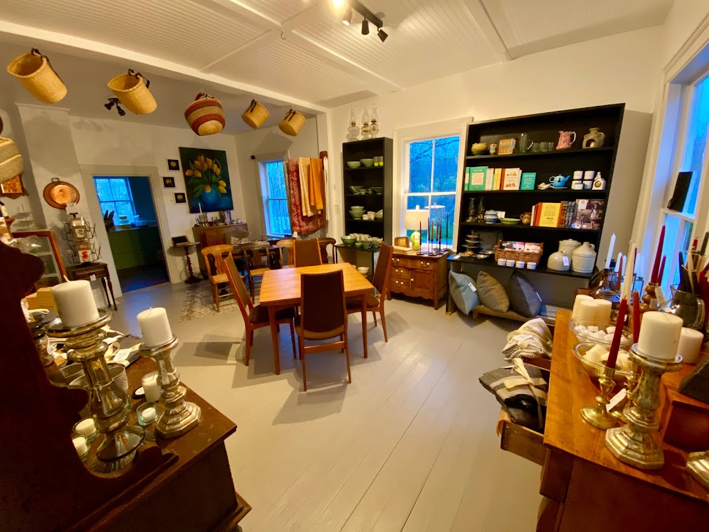 Pleasant Street Living | 24 Pleasant St, Bear River, NS B0S 1B0, Canada | Phone: (902) 467-1920
