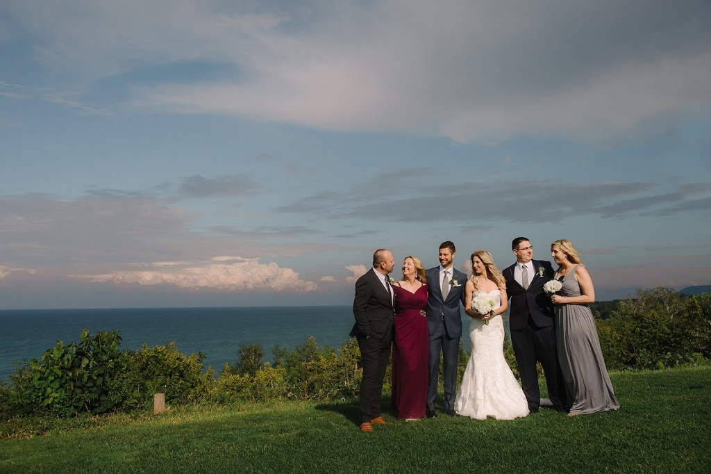 Lora Bay | 109 E Ridge Dr, Thornbury, ON N0H 2P0, Canada | Phone: (877) 599-5515