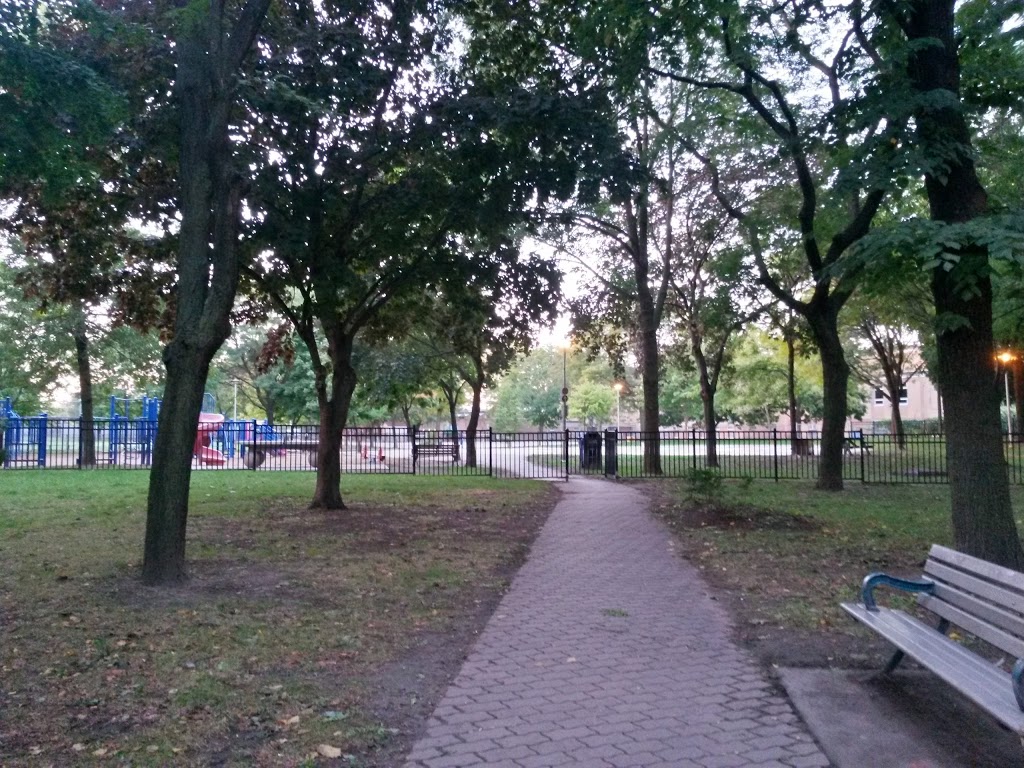 Art Eggleton Park | 323 Harbord St, Toronto, ON M6G 1G9, Canada | Phone: (416) 338-4386