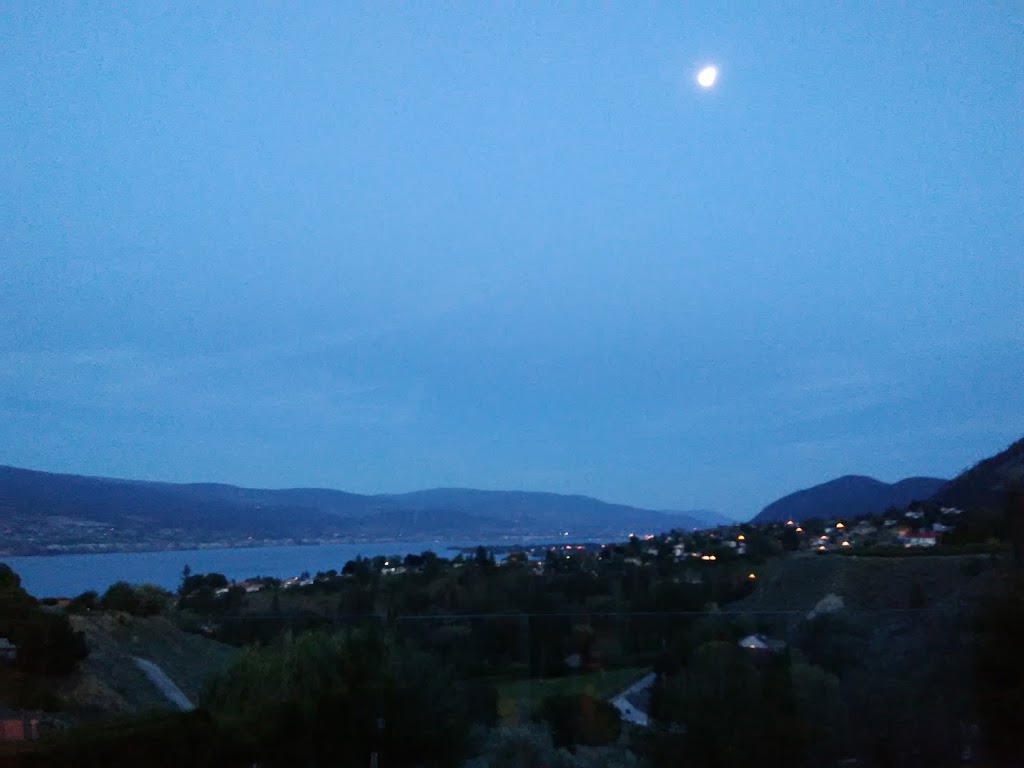 Blue Iris B and B | 7311 Switchback Rd, Summerland, BC V0H 1Z6, Canada | Phone: (250) 494-7311