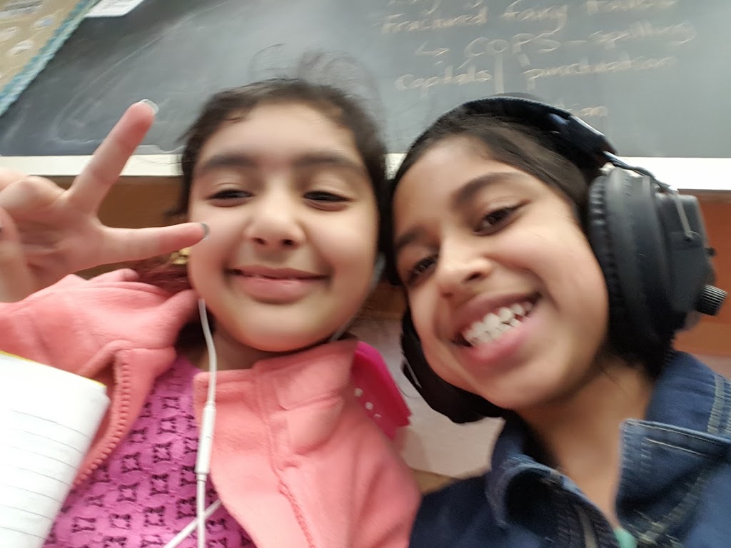 Churchill Meadows P.S. | 3310 McDowell Dr, Mississauga, ON L5M 6R8, Canada | Phone: (905) 363-2338