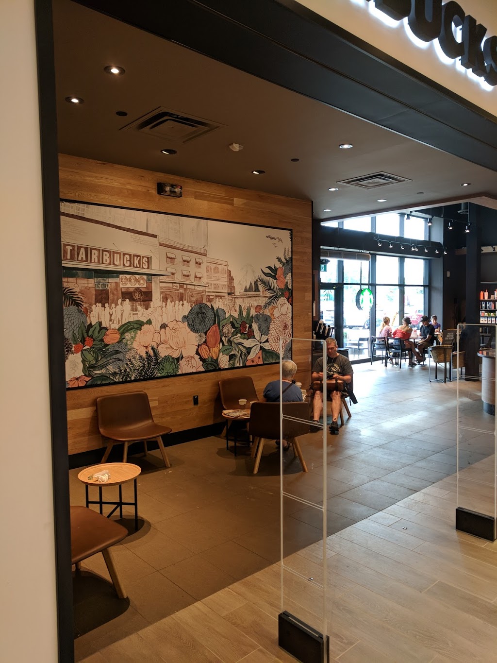 Starbucks | 777 Guelph Line m30, Burlington, ON L7R 3N2, Canada | Phone: (289) 962-4277
