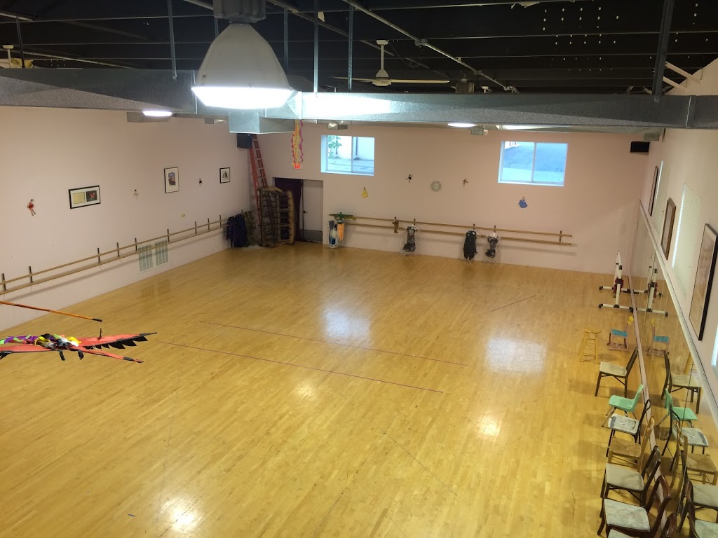 Bevs Dance Studio | 35248 Cricklewood Blvd, New Baltimore, MI 48047, USA | Phone: (586) 725-4858