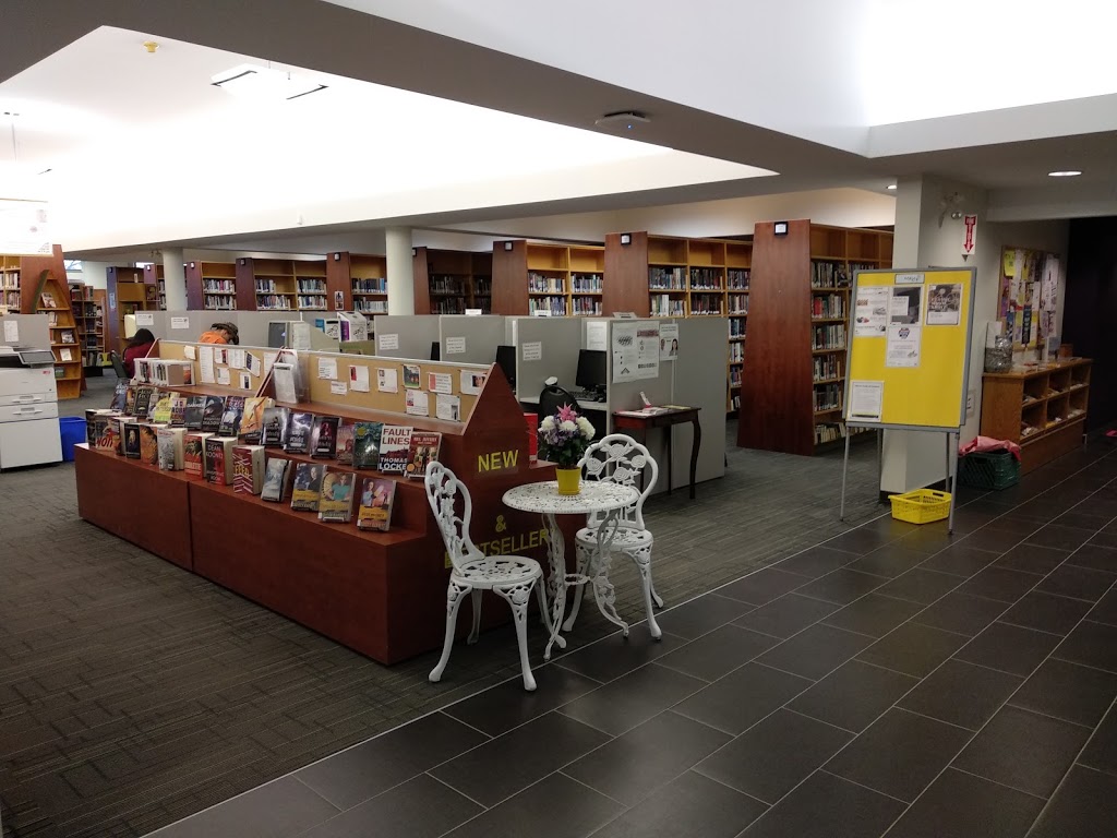 Jake Epp Public Library | 255 Elmdale St, Steinbach, MB R5G 0C9, Canada | Phone: (204) 326-6841