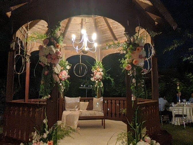 Simply Elegant Florals By Fouzia | 1371 Chretien St, Milton, ON L9E 1G5, Canada | Phone: (647) 308-8457