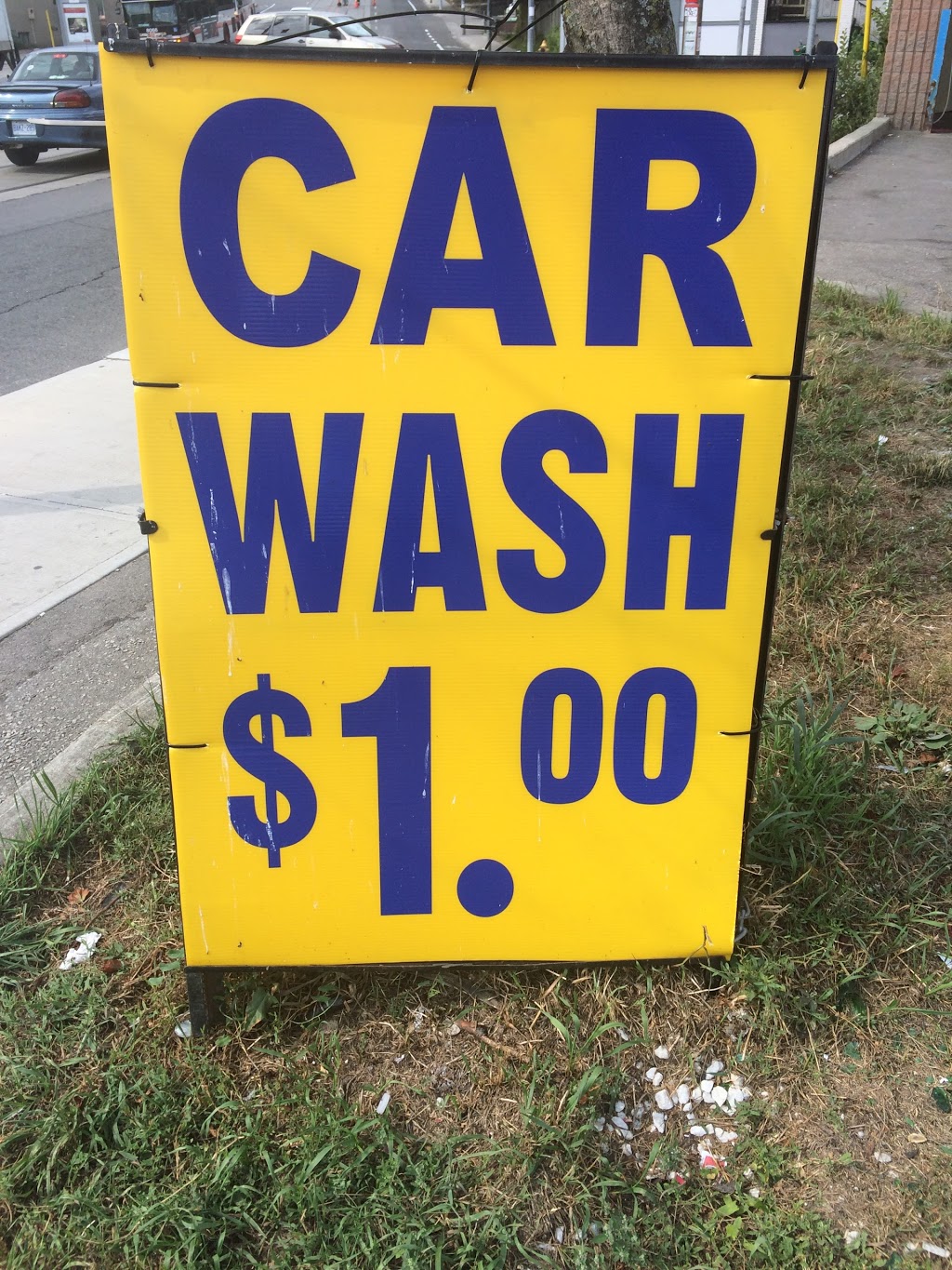 Classic Coin Car Wash | 1286 College St, Toronto, ON M6H 1C4, Canada | Phone: (416) 508-6447