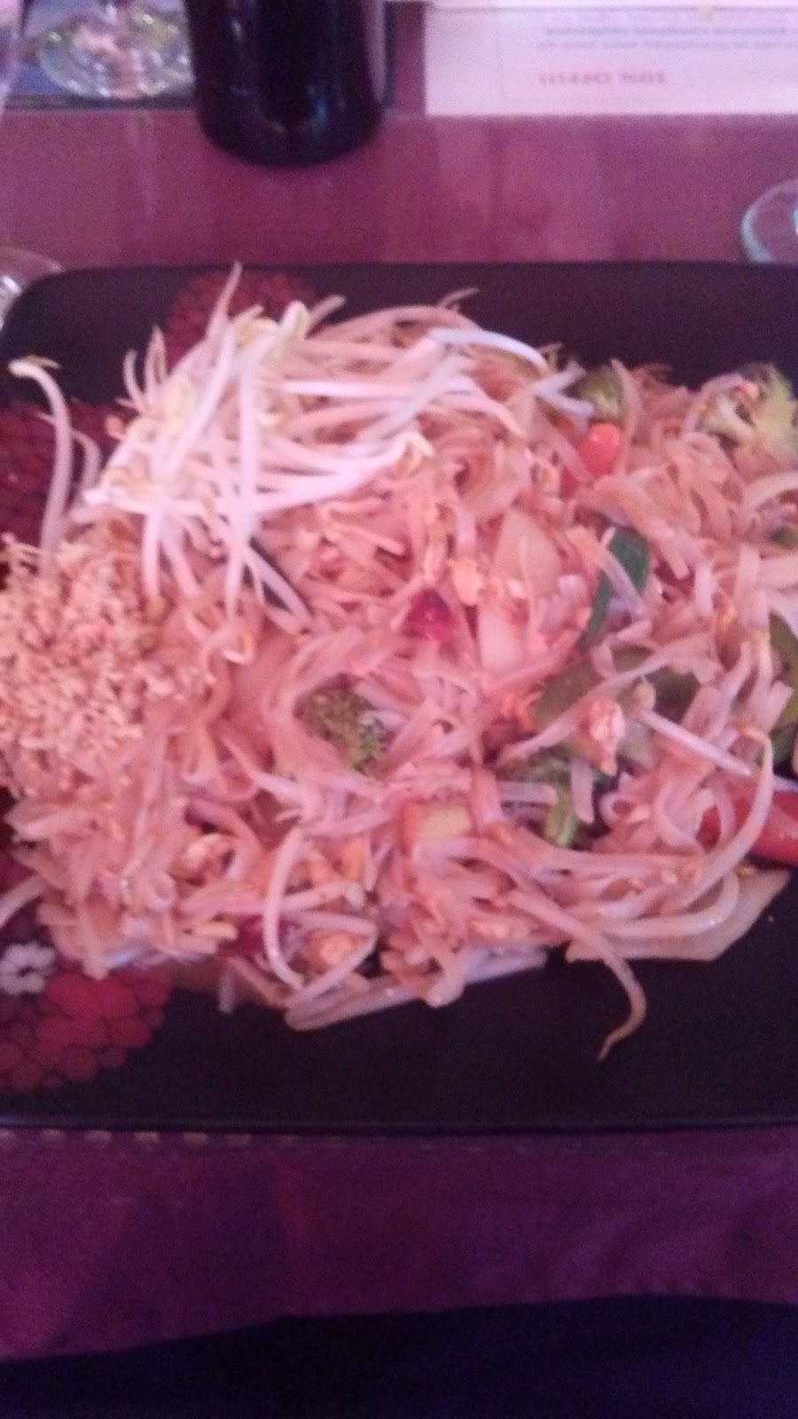 Krong Thai | 205 Rue Bellehumeur, Gatineau, QC J8T 8H3, Canada | Phone: (819) 243-5000