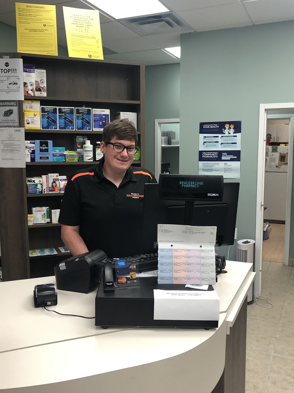 South Muskoka Medical Centre & Walk-In Clinic | 230 Manitoba St, Bracebridge, ON P1L 2E1, Canada | Phone: (705) 646-7634