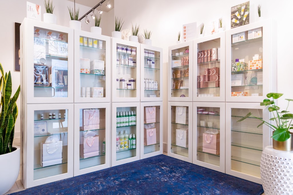 Eco Chic Spa/ Beauty | 37864 3 Ave, Squamish, BC V8B 0R2, Canada | Phone: (604) 905-7747