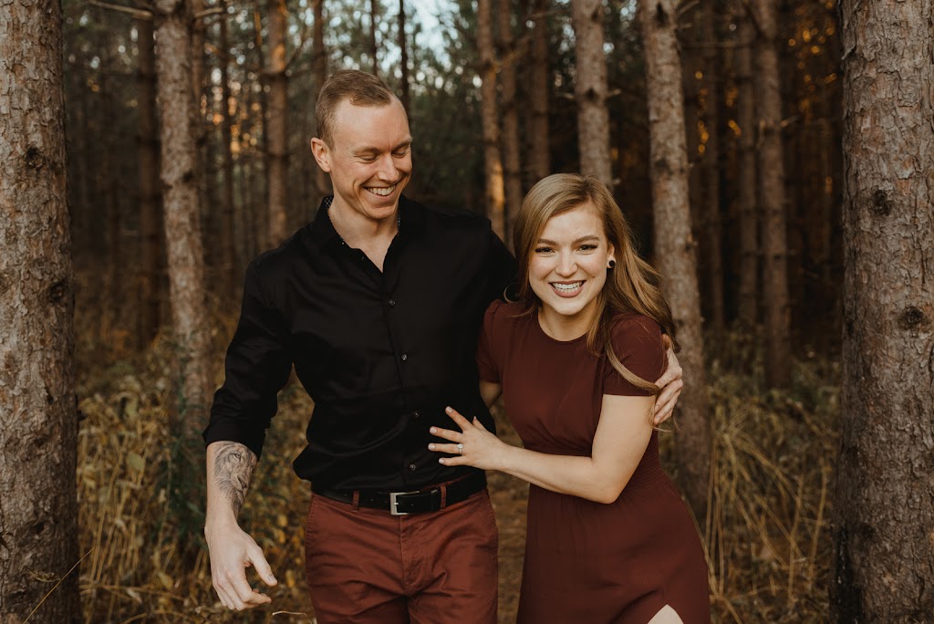 Chelsey Cunningham Photography | 264 Elizabeth St, Oshawa, ON L1J 5S4, Canada | Phone: (905) 706-1753