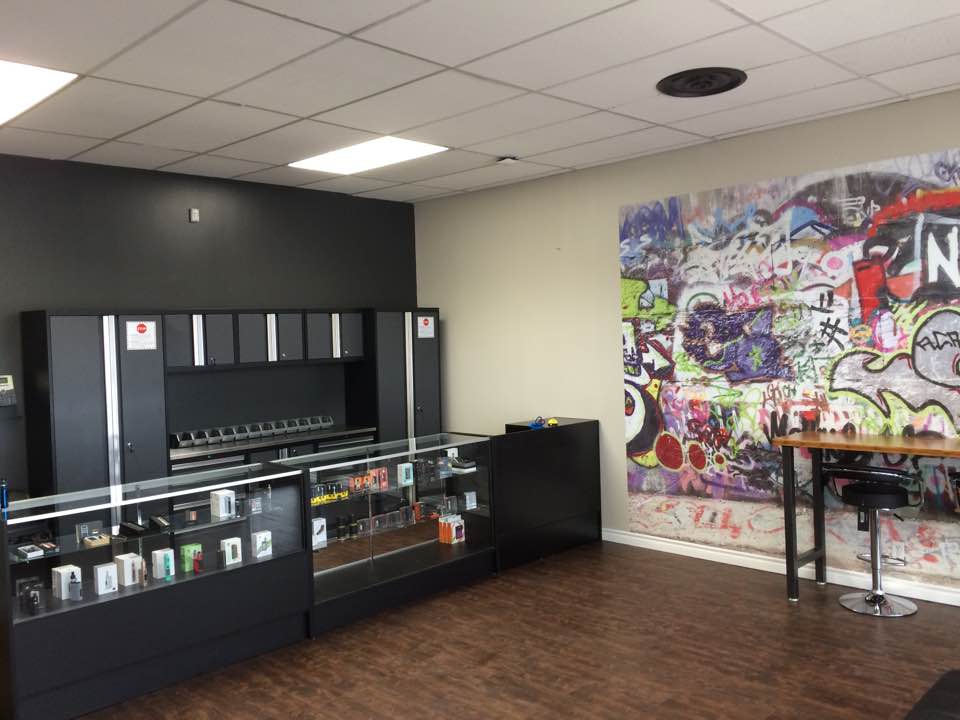 The Vape Store Port Perry | 1894 Scugog St, Port Perry, ON L9L 1H7, Canada | Phone: (905) 233-7363