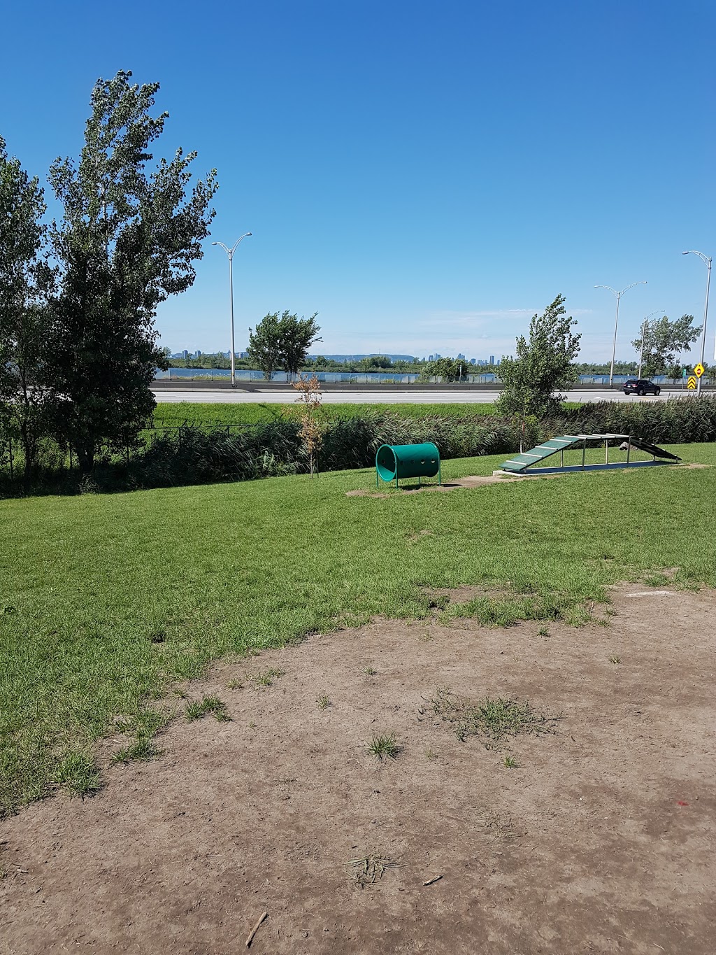 Parc récréatif canin | 450 Rue Saint-Philippe, La Prairie, QC J5R 1G9, Canada | Phone: (450) 444-6600