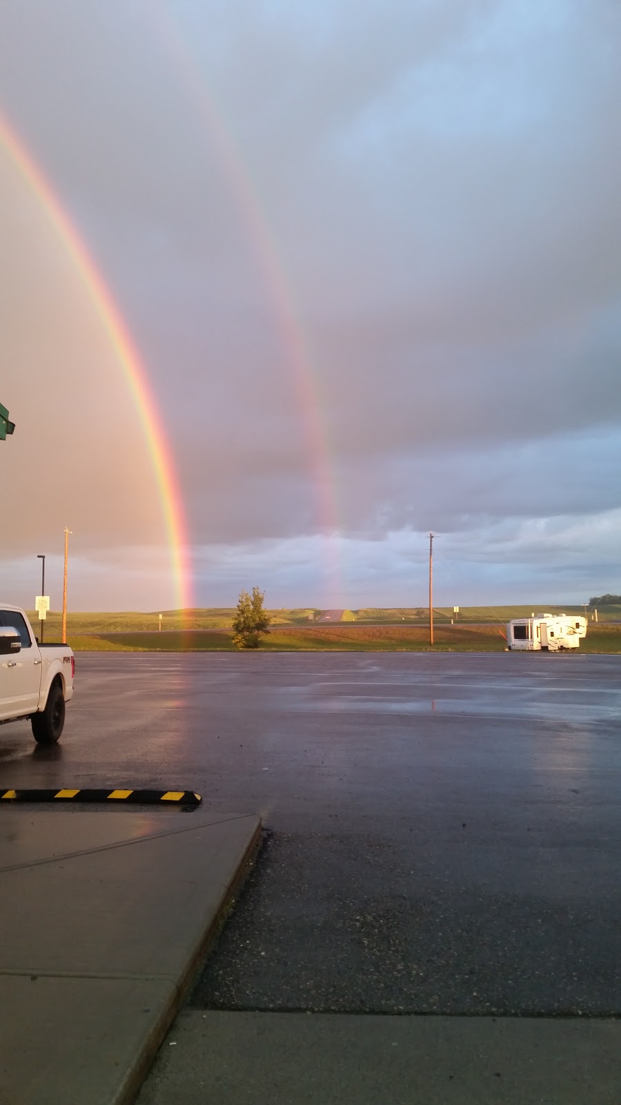 Shell | Big Hill Springs Road, 567 Hwy 22 And Hwy, Cochrane, AB T4C 1A4, Canada | Phone: (587) 493-8418