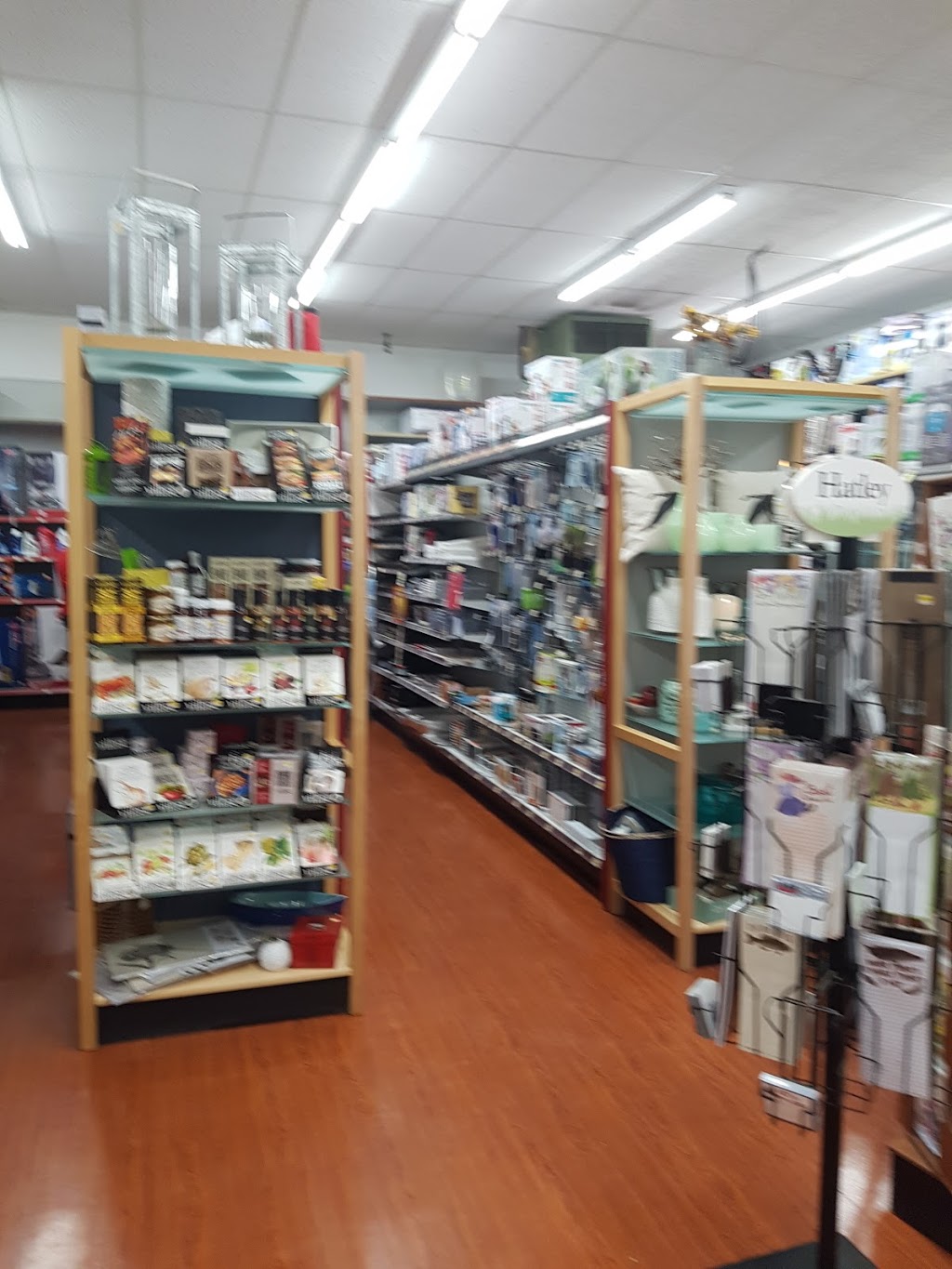 Beach Builders Supplies | 1955 Mosley St, Wasaga Beach, ON L9Z 1Y8, Canada | Phone: (705) 429-2960