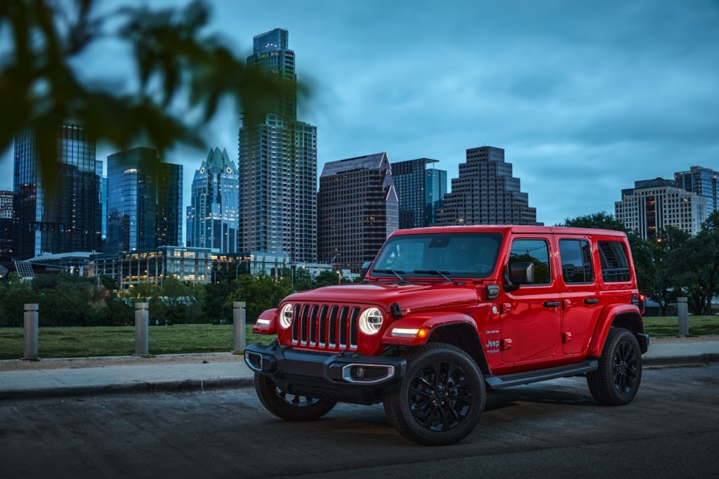 Rocky Mountain Dodge | 4415 42 Ave, Rocky Mountain House, AB T4T 1B6, Canada | Phone: (403) 845-2851