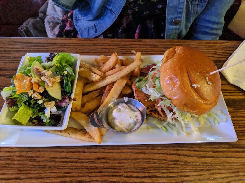 State & Main Kitchen & Bar | 378 Taunton Rd E, Whitby, ON L1R 0H4, Canada | Phone: (905) 655-8886