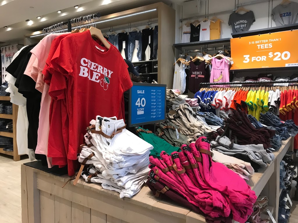 Bluenotes | 300 Borough Dr Unit #250, Scarborough, ON M1P 4P5, Canada | Phone: (416) 296-2114