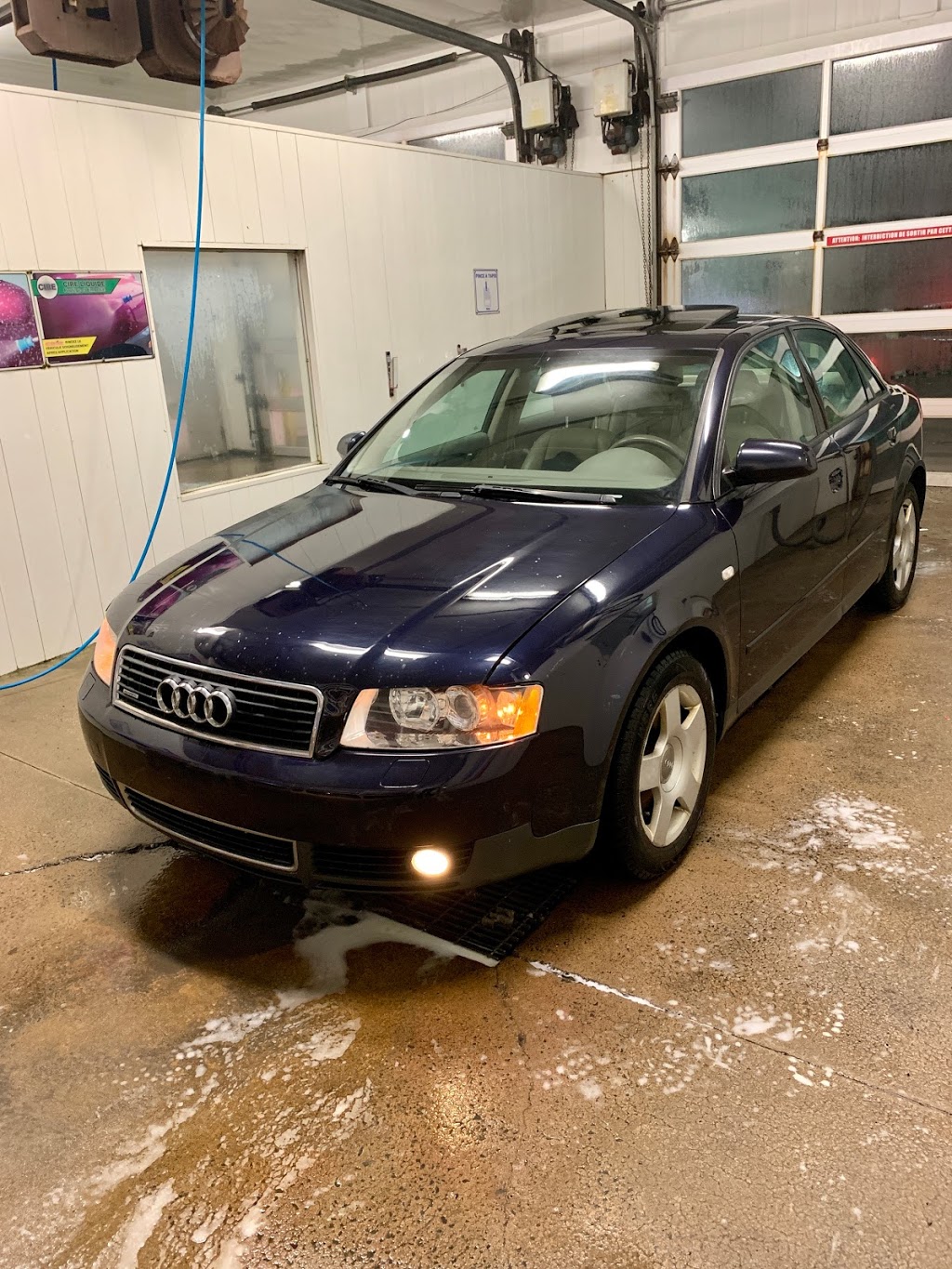 Lave-Auto Express.Net | 11360 Rue Sherbrooke E, Montréal-Est, QC H1B 4Z3, Canada | Phone: (514) 623-3766