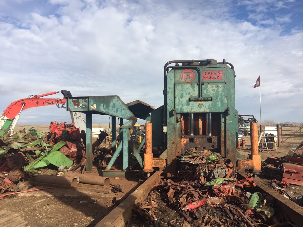 Silver Star Salvage 1998 Ltd. | Petrolia Road, Highway #1 East, Moose Jaw, SK S6H 7N3, Canada | Phone: (306) 631-4718