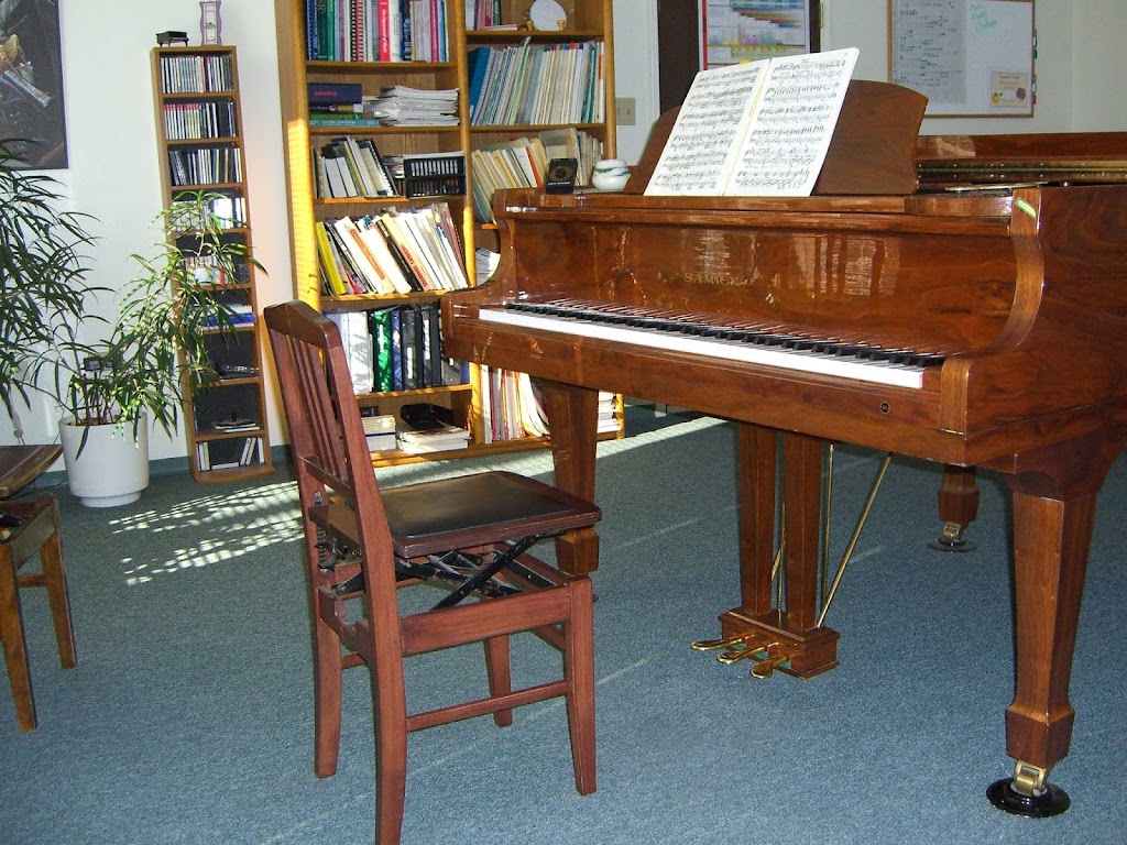 Hausauer Piano Studio | 906 8 Ave S, Lethbridge, AB T1J 1P4, Canada | Phone: (403) 380-6068