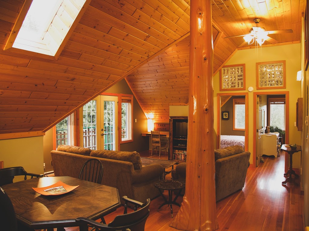 Matheson Lake Guest House | 1115 Matheson Lake Park Rd, Victoria, BC V9C 4G9, Canada | Phone: (250) 480-6746
