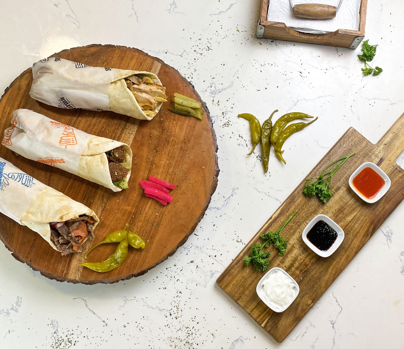 Shawerma Plus | 4700 Ridgeway Dr unit 67, Mississauga, ON L5M 2R9, Canada | Phone: (289) 276-0776