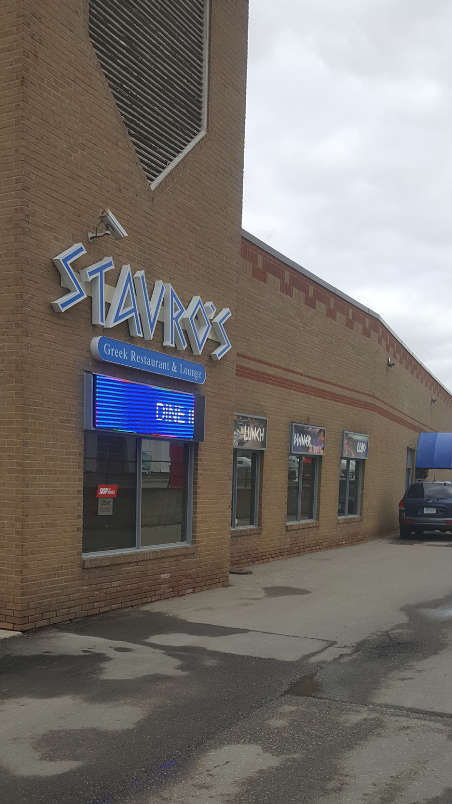 Stavros Greek Restaurant & Lounge | 6435 Dixie Rd Unit #1, Mississauga, ON L5T 1X4, Canada | Phone: (905) 565-9896