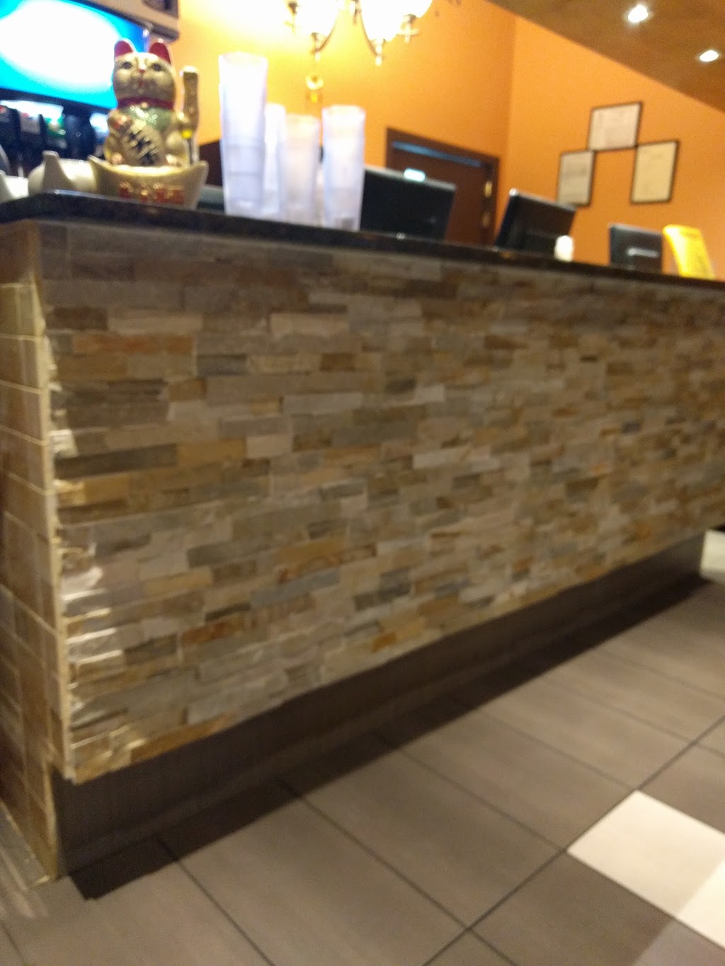 Kung Fu Restaurant | 19369 Sheriff King St S #402, Calgary, AB T2X 0T9, Canada | Phone: (403) 873-9399