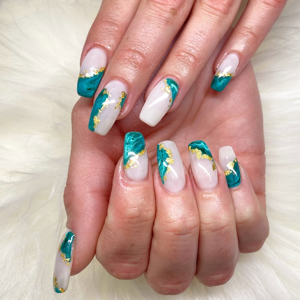 Kiki Nail Studio | 22 Queen St E, Cambridge, ON N3C 2A6, Canada | Phone: (519) 721-7668