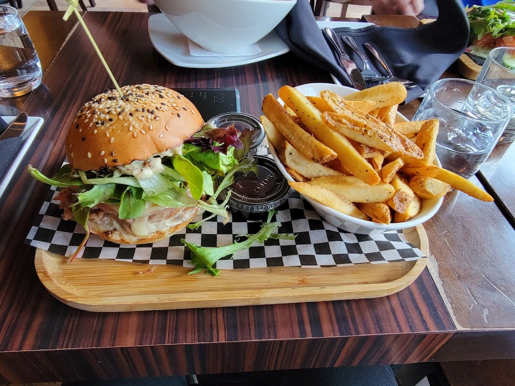 Rebel Brasserie Urbaine | 1470 Rue Sainte-Catherine E, Montréal, QC H2L 2J1, Canada | Phone: (514) 529-9624
