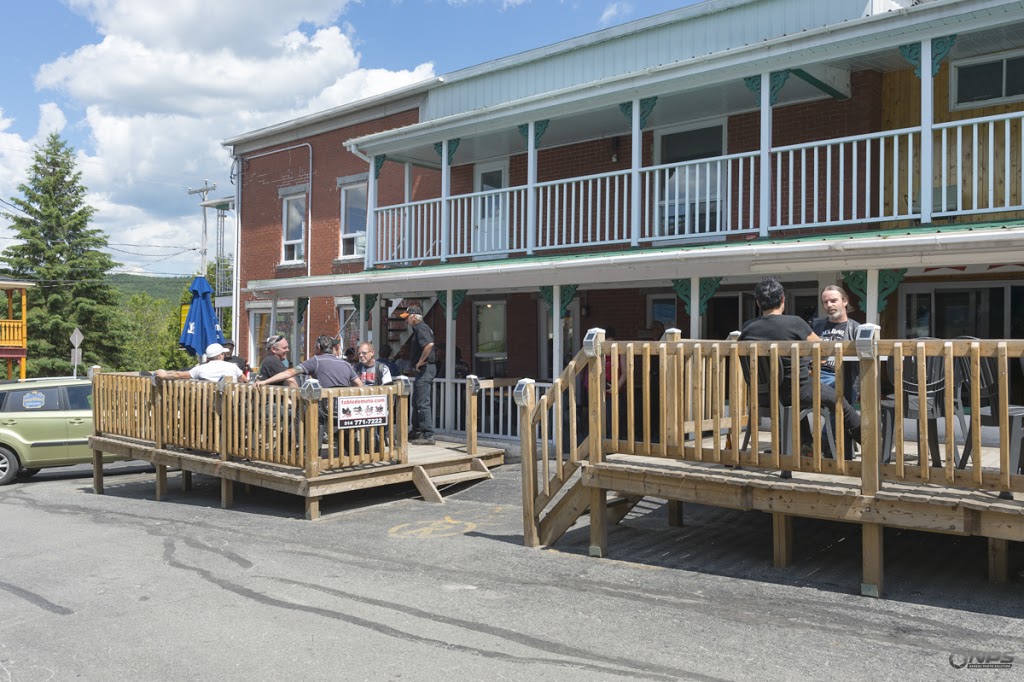 Auberge De St-Fortunat Enr | 109 PRINCIPALE, Saint-Fortunat, QC G0P 1G0, Canada | Phone: (819) 344-5603
