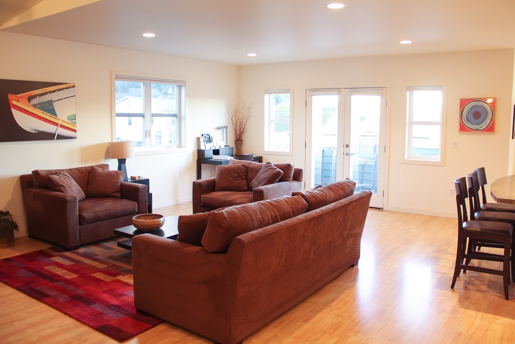 Eastsound Suites Vacation Rentals, Orcas Island | 269 Main St, Eastsound, WA 98245, USA | Phone: (360) 376-2887